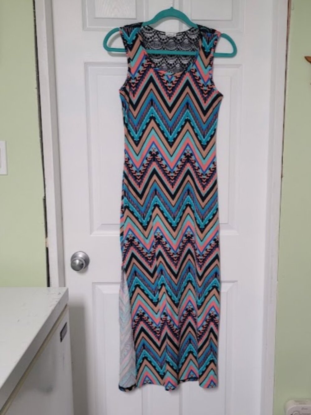Soft, comfy Boho Maxi Dress-Colourful Chevron Print-Fits Size Sm/Med-no ironing